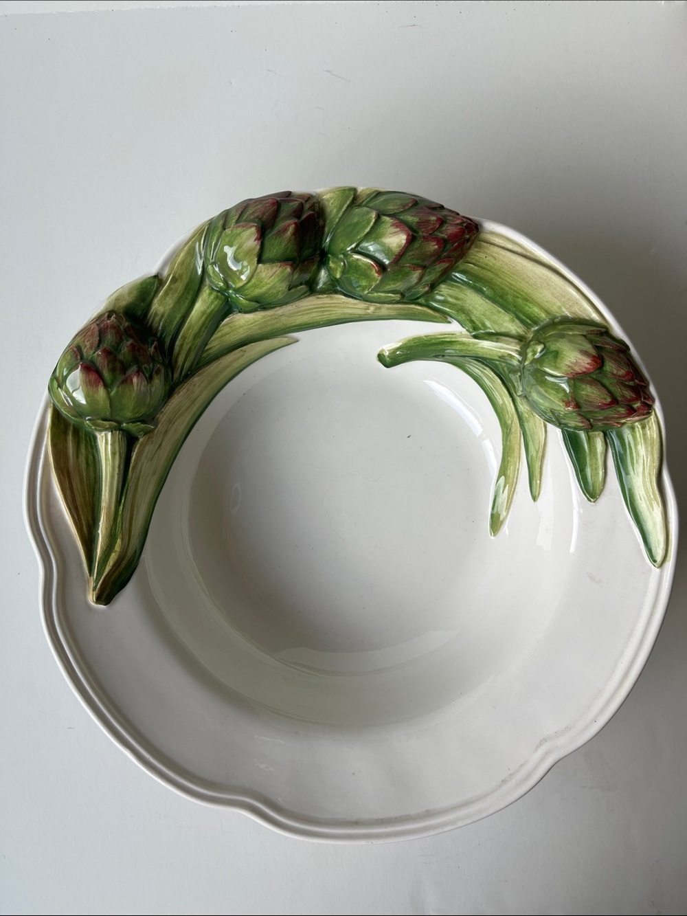 Prego, Italia - 11” Artichoke bowl, 3-D.